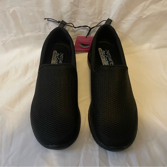 NWT Skechers memory foam black slip ons - Picture 1 of 5
